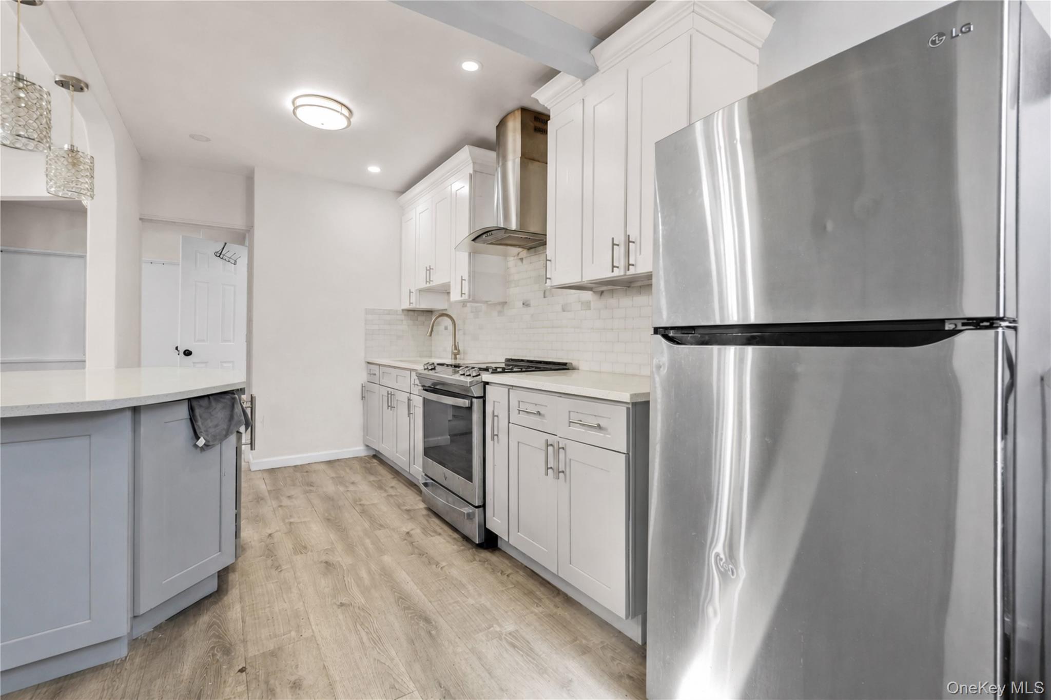 Single Family 45th Queens, NY 11103, MLS-999899-3