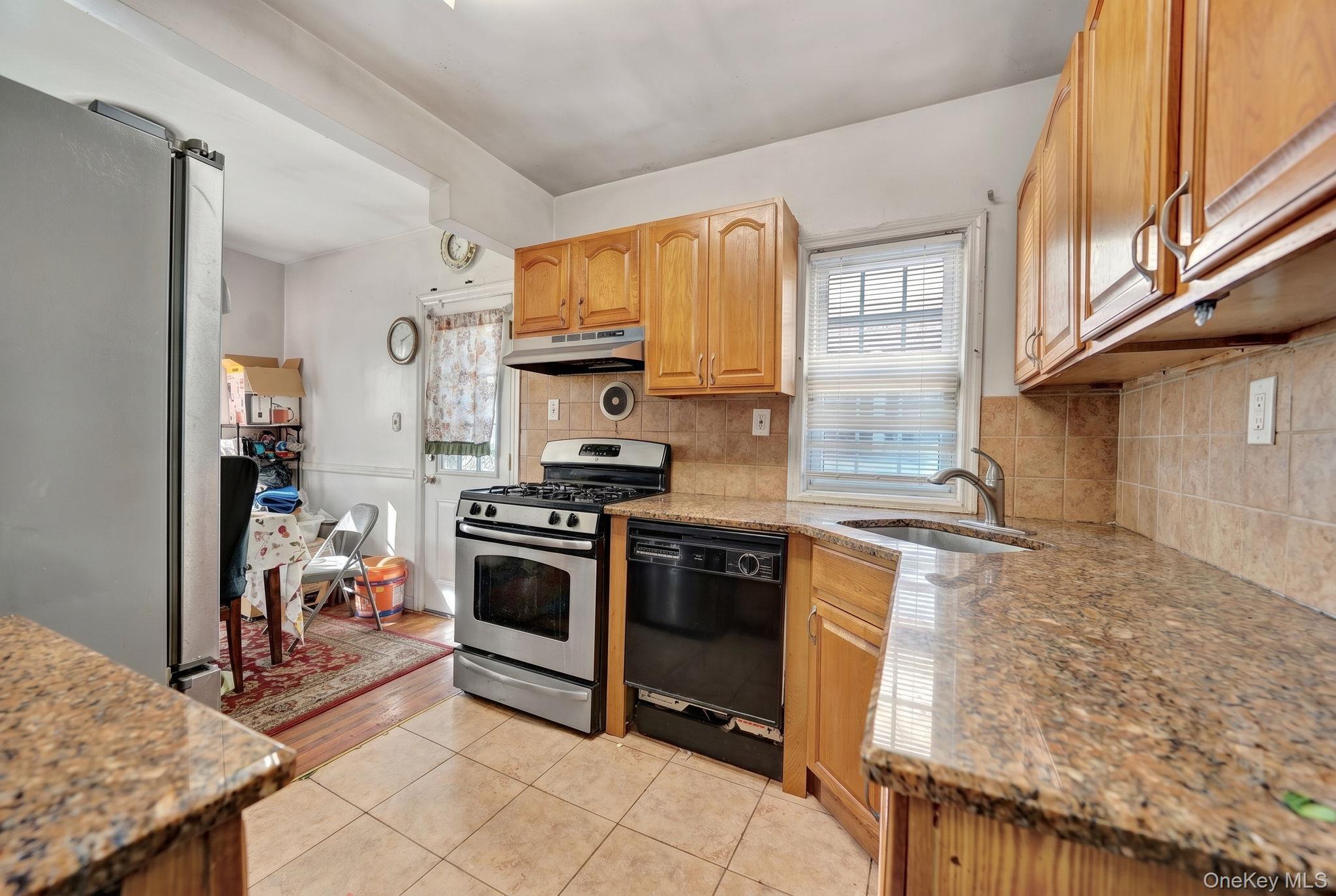 Single Family 230th Queens, NY 11411, MLS-999913-12