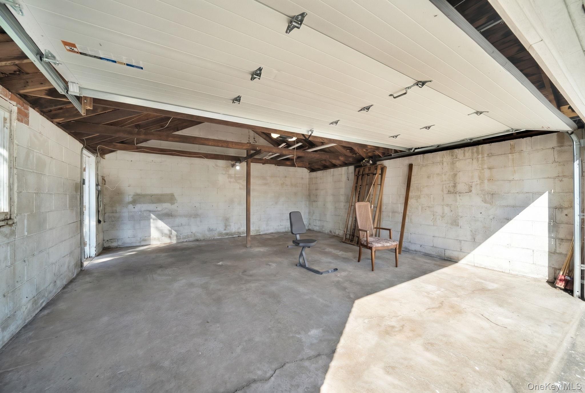 Single Family 230th  Queens, NY 11411, MLS-999913-23