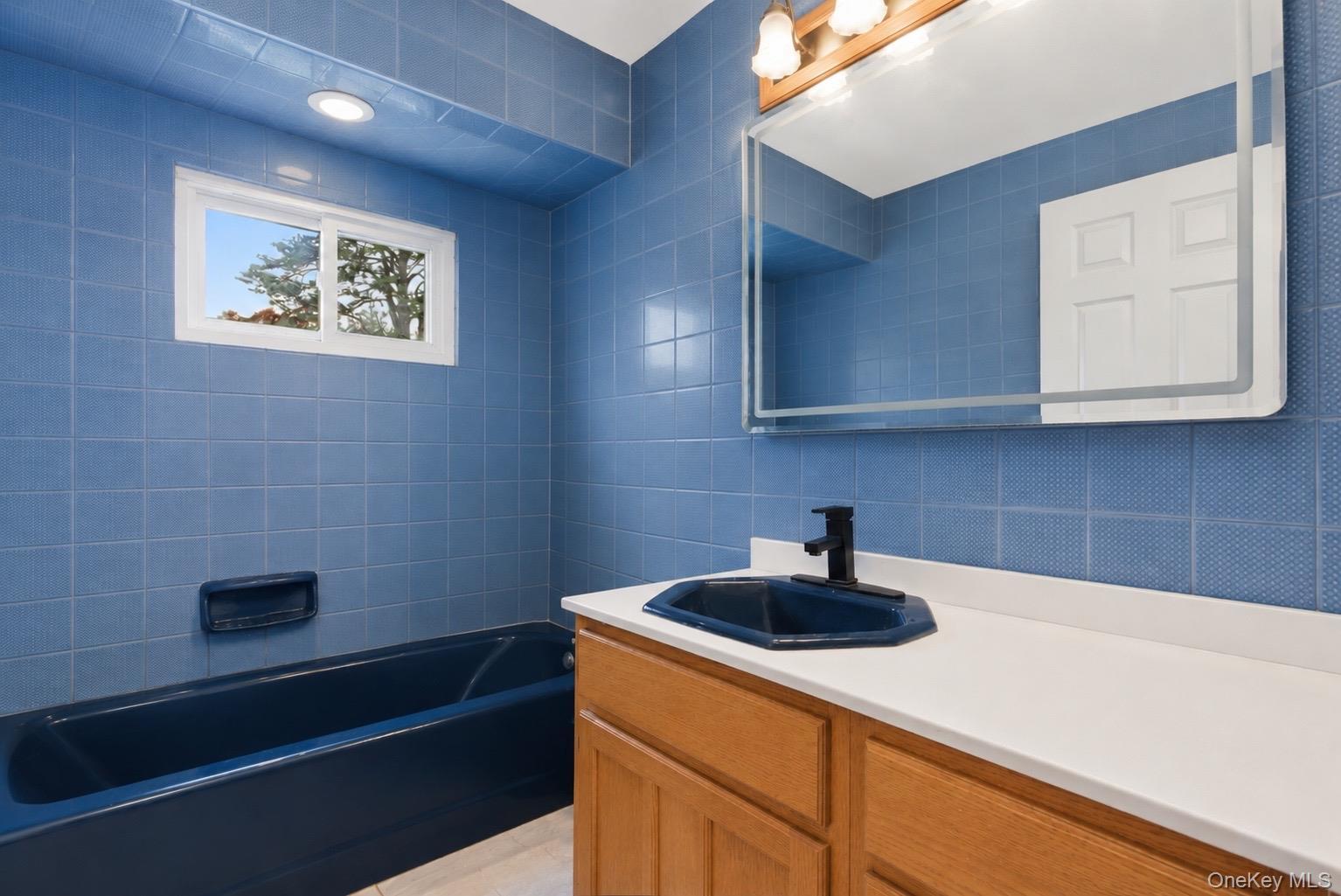 Single Family Peters Boulevard Suffolk County, NY 11706, MLS-999944-25