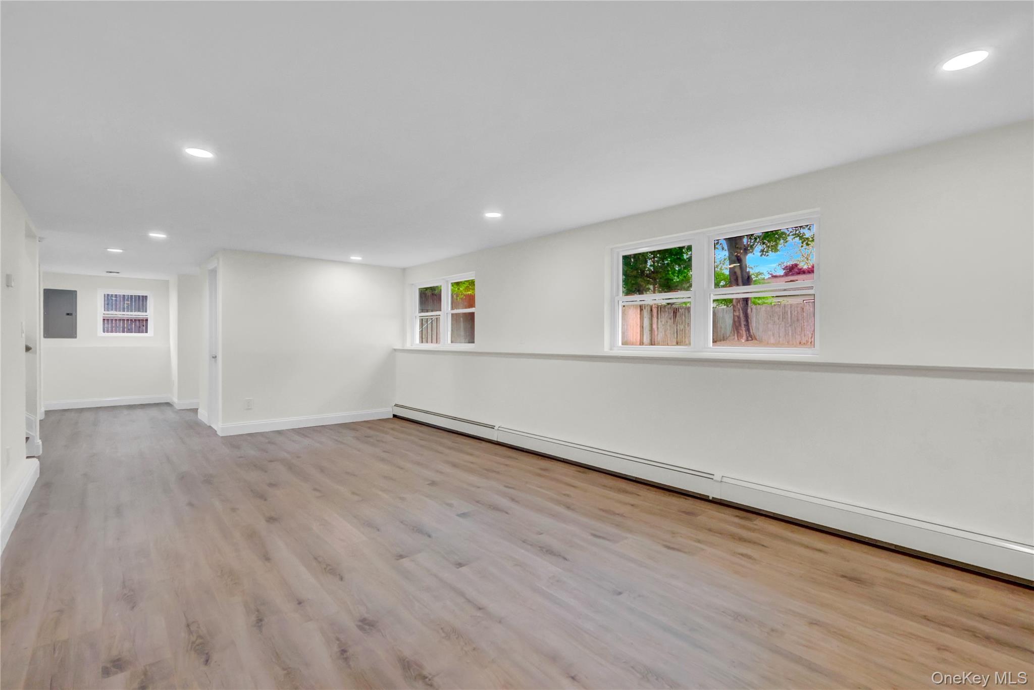 Single Family Glenwood Lane  Suffolk County, NY 11743, MLS-999958-11
