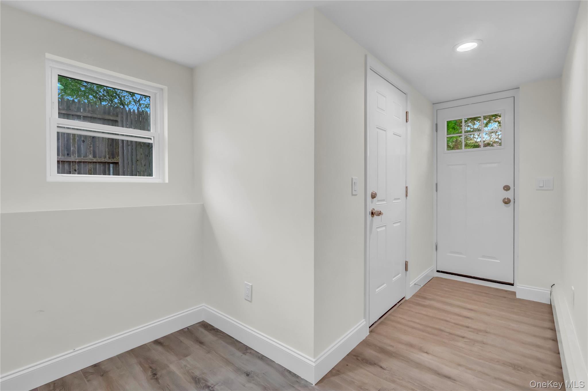 Single Family Glenwood Lane  Suffolk County, NY 11743, MLS-999958-12