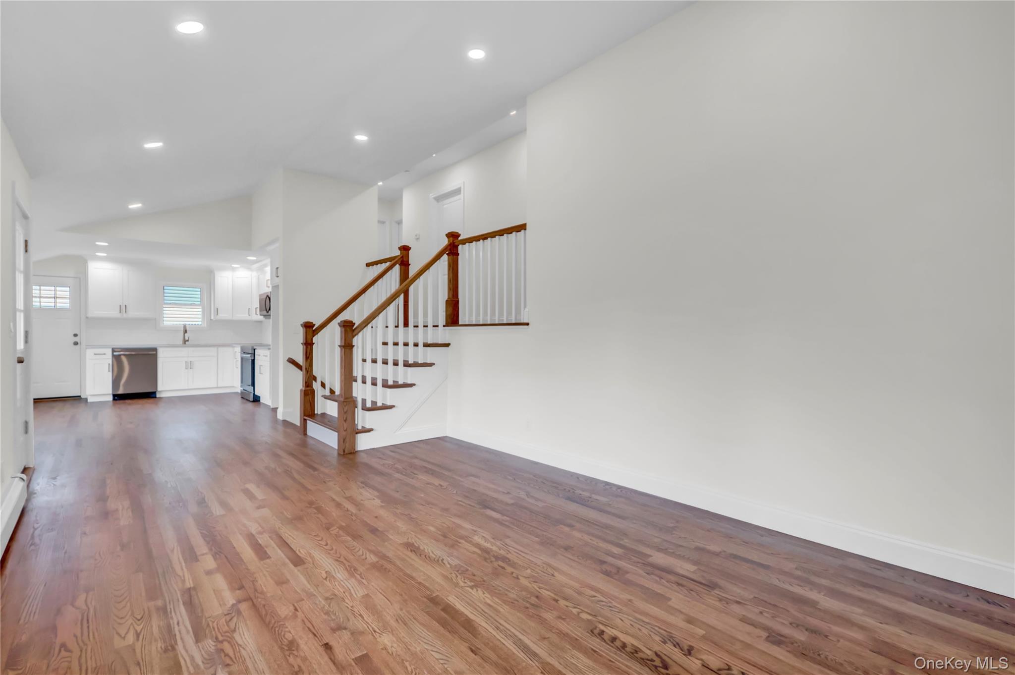 Single Family Glenwood Lane  Suffolk County, NY 11743, MLS-999958-4