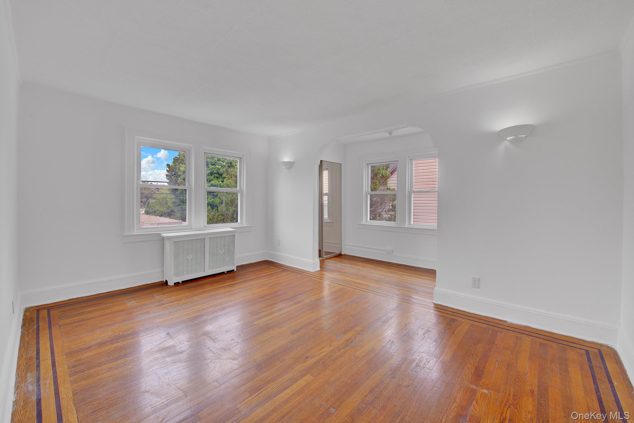 Single Family Sycamore Street Nassau County, NY 11552, MLS-999972-15