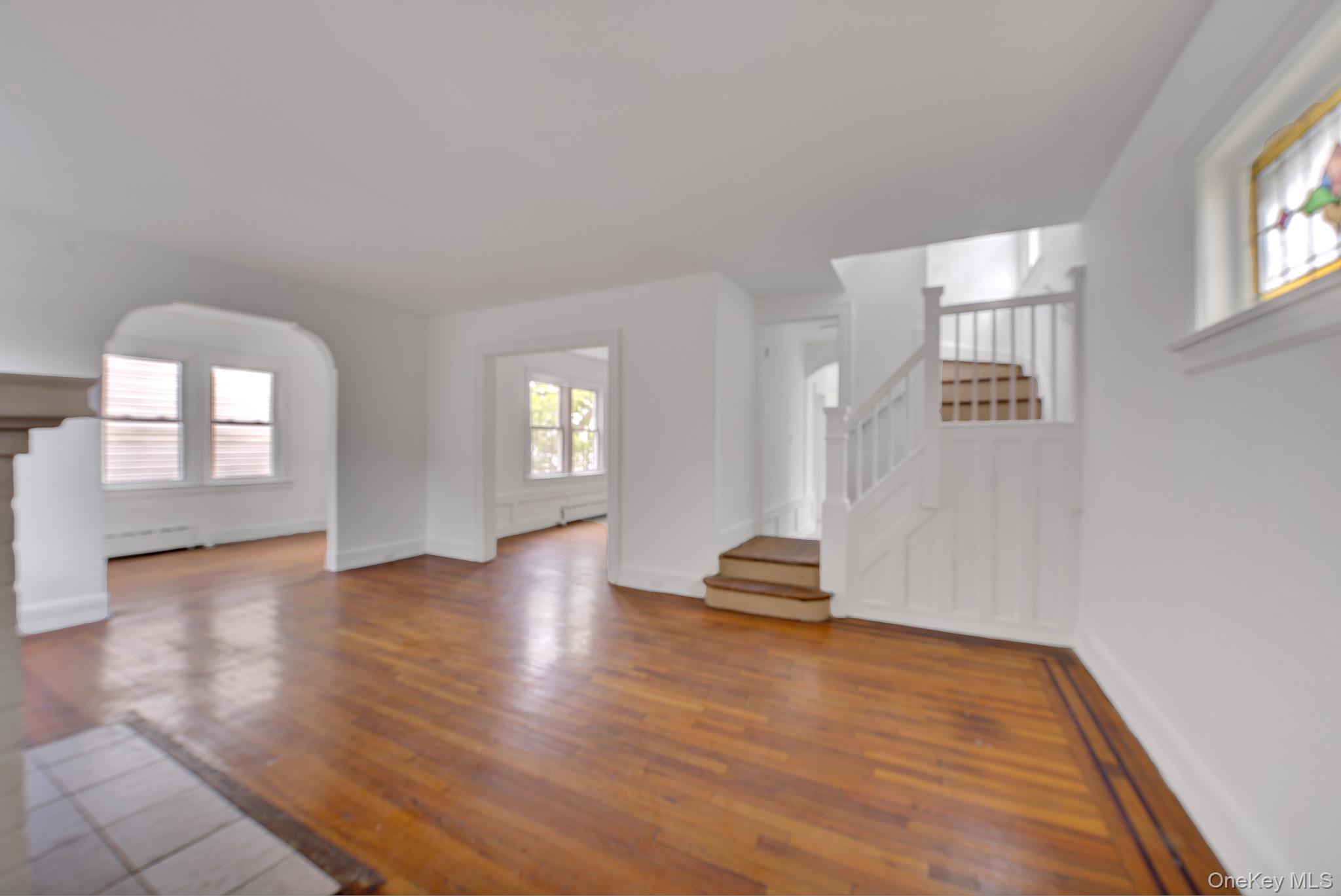 Single Family Sycamore Street Nassau County, NY 11552, MLS-999972-2