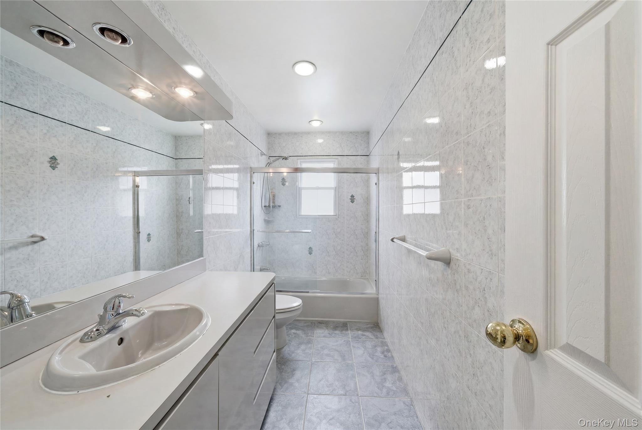 Single Family 88th  Queens, NY 11414, MLS-999979-14