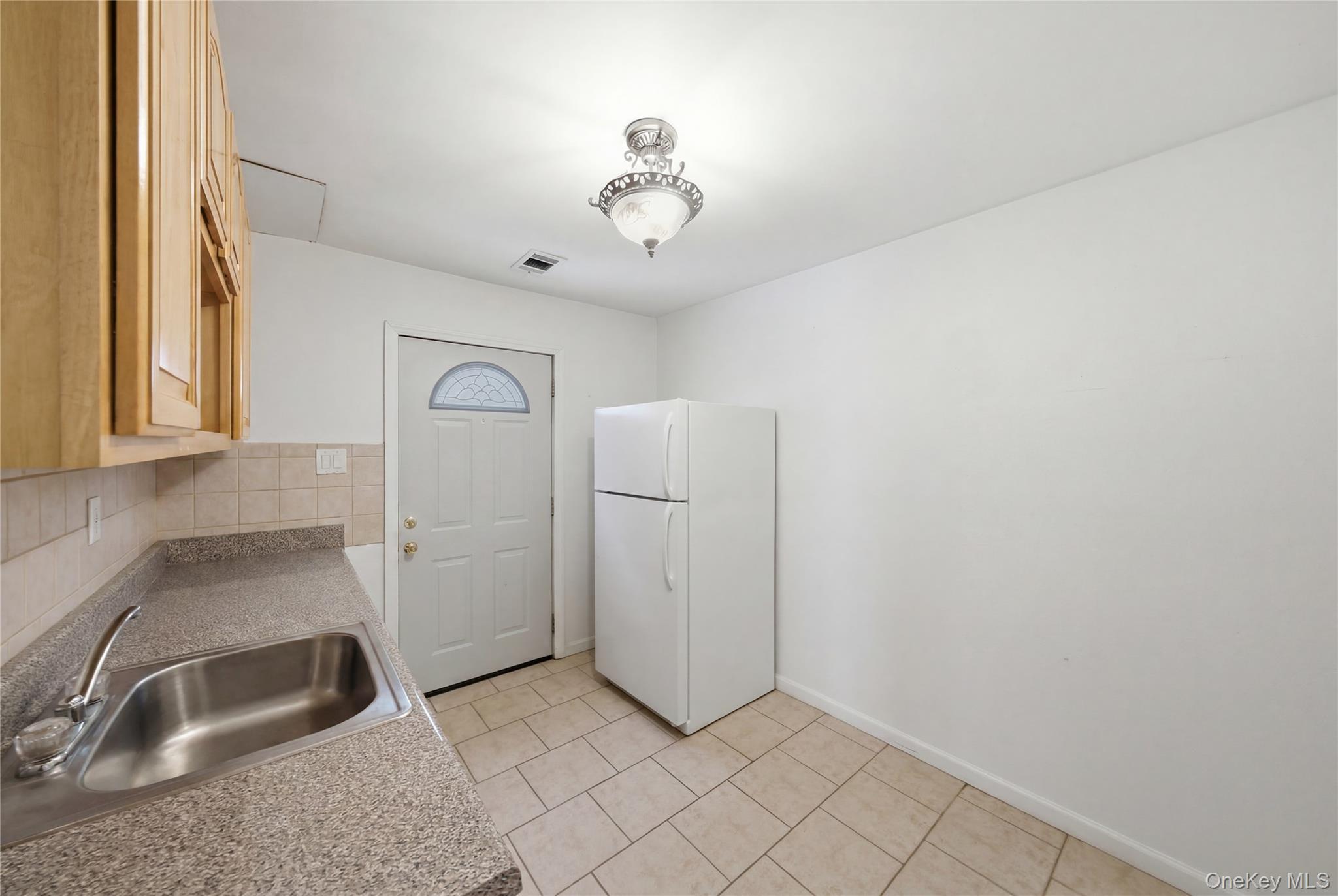 Single Family 88th  Queens, NY 11414, MLS-999979-16