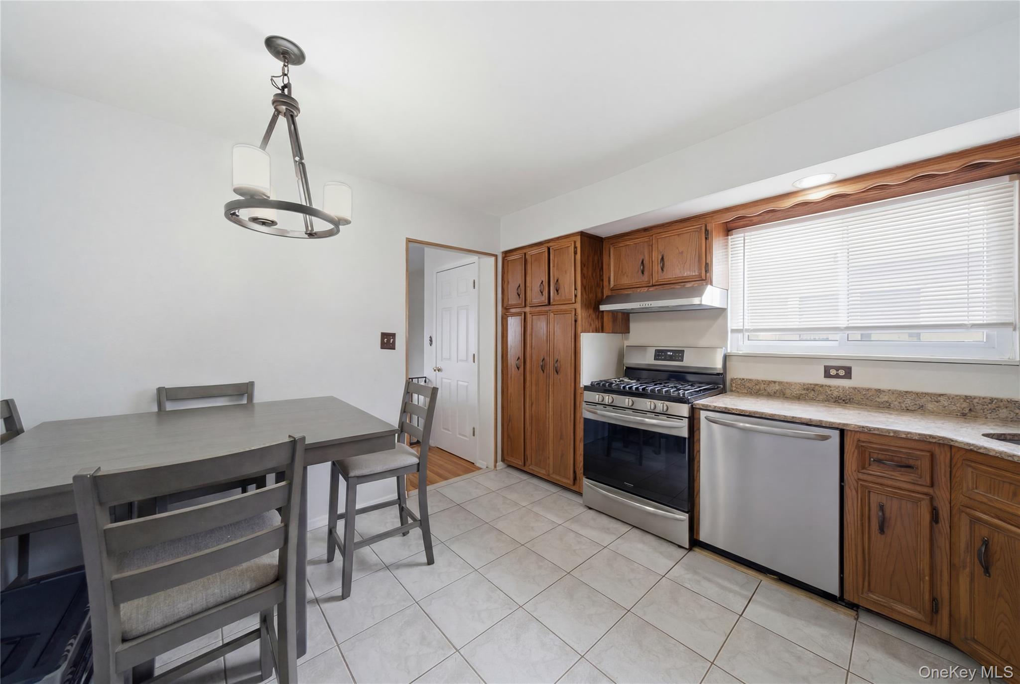 Single Family 88th  Queens, NY 11414, MLS-999979-17