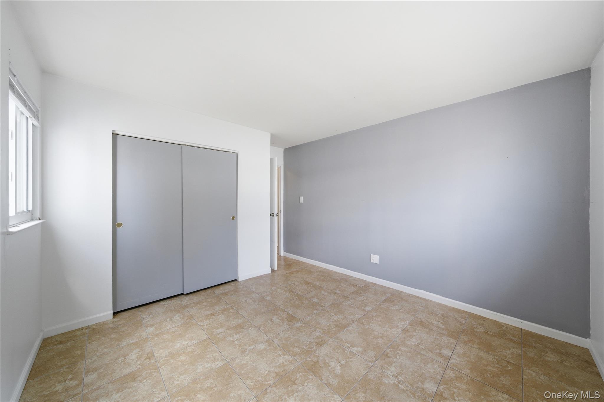 Single Family 88th  Queens, NY 11414, MLS-999979-20