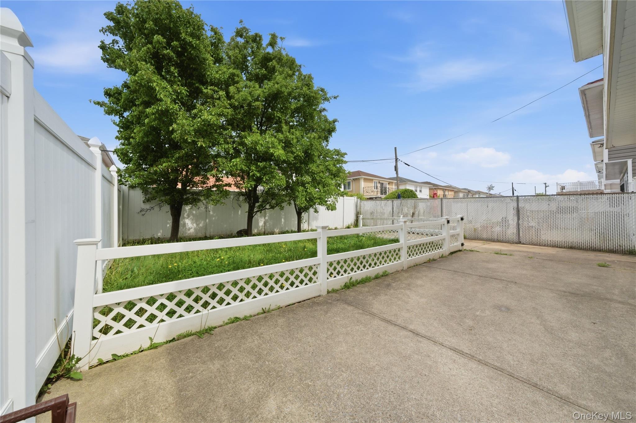 Single Family 88th  Queens, NY 11414, MLS-999979-27
