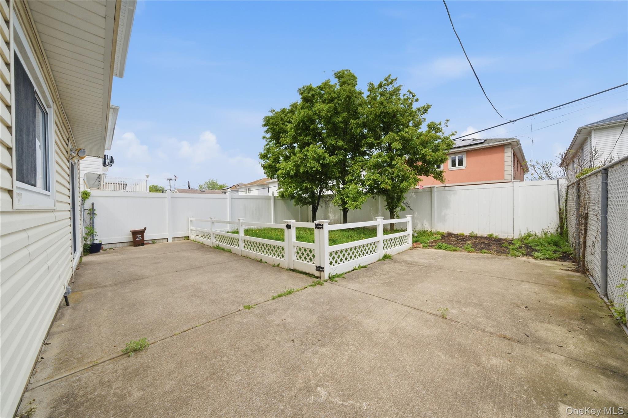 Single Family 88th  Queens, NY 11414, MLS-999979-28