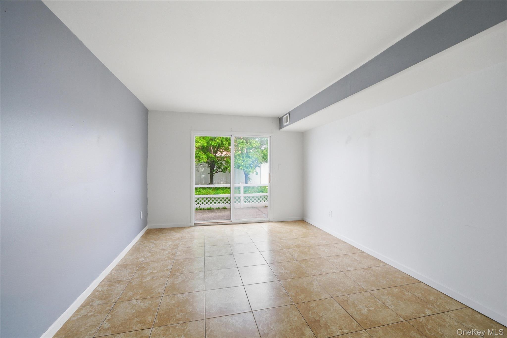 Single Family 88th  Queens, NY 11414, MLS-999979-3