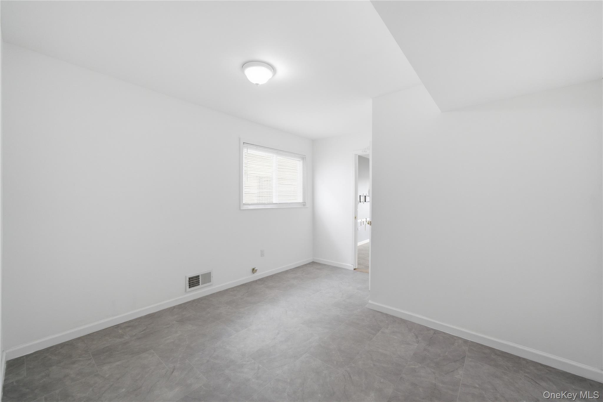 Single Family 88th  Queens, NY 11414, MLS-999979-6