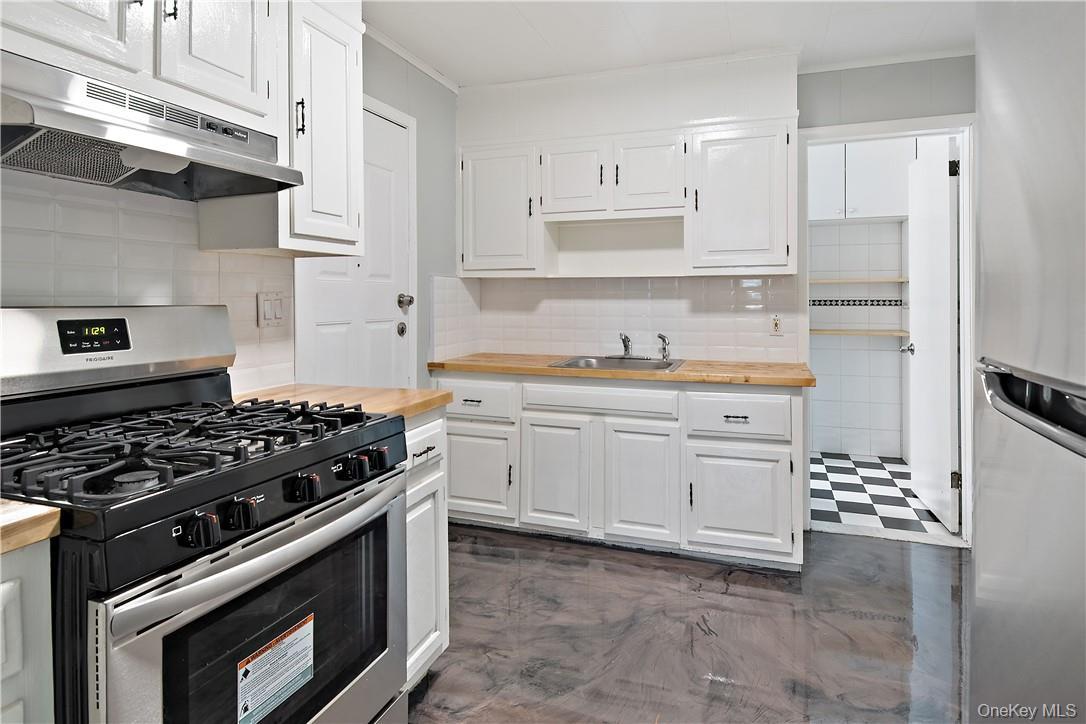 Single Family Hollywood Avenue Bronx, NY 10461, MLS-H6205115-26