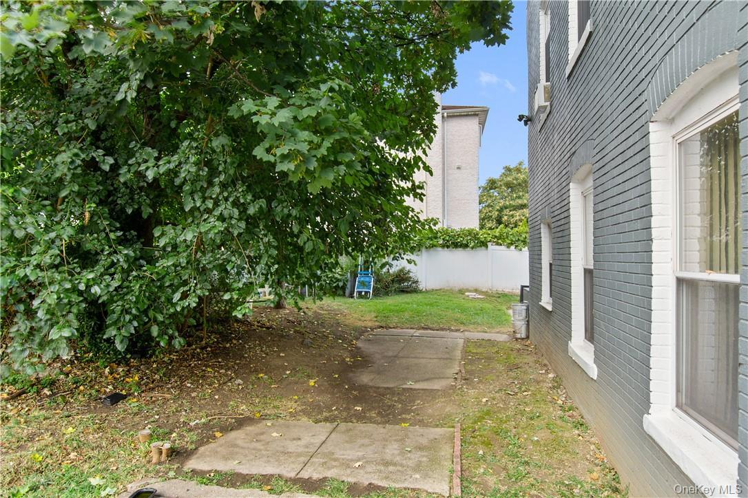 Single Family Hollywood Avenue Bronx, NY 10461, MLS-H6205115-3