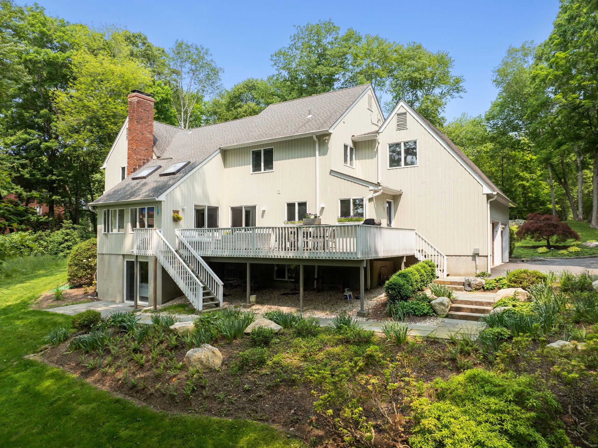 Single Family Hilltop  Westchester County, NY 10597, MLS-H6268167-3