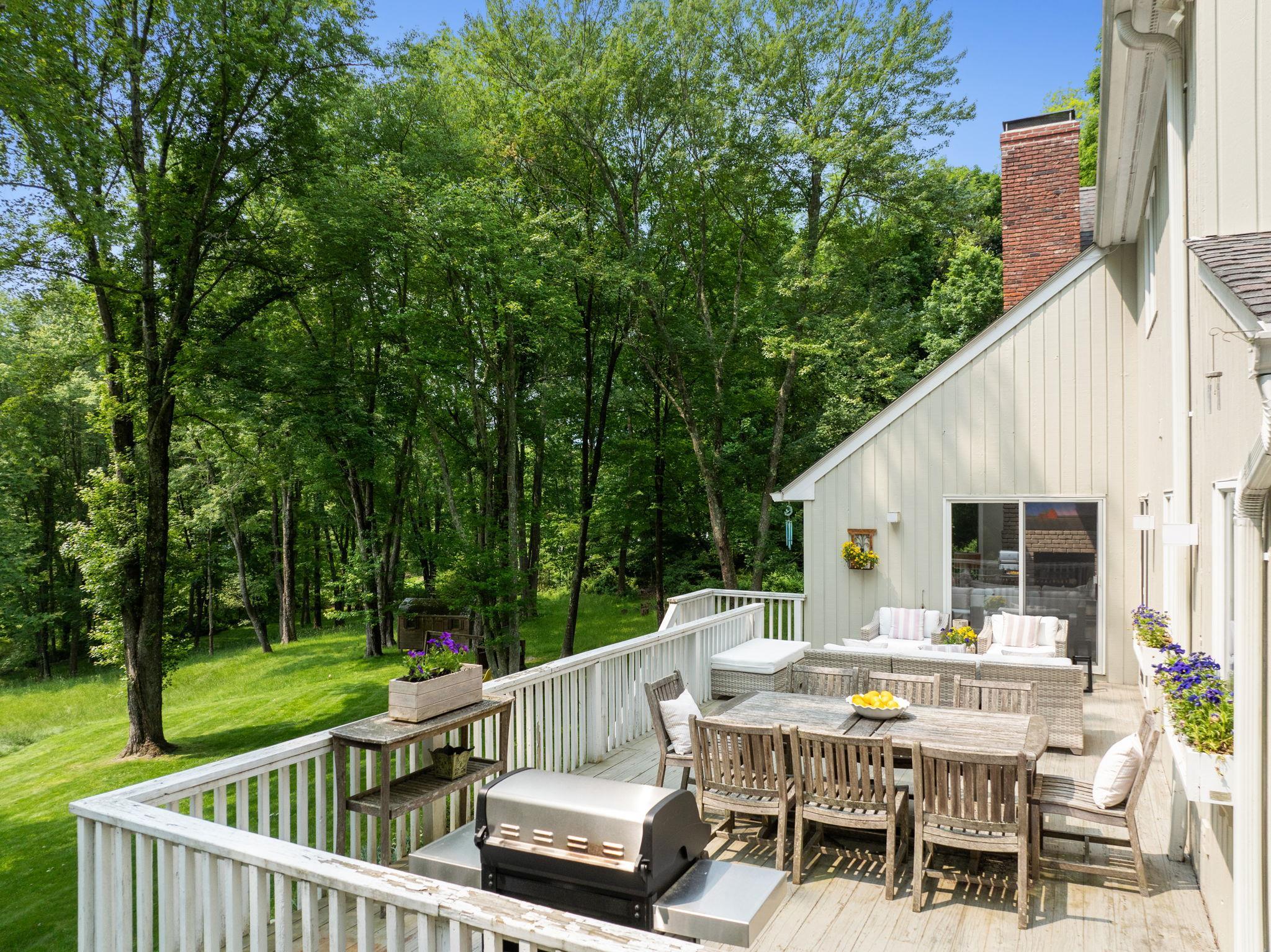 Single Family Hilltop  Westchester County, NY 10597, MLS-H6268167-6