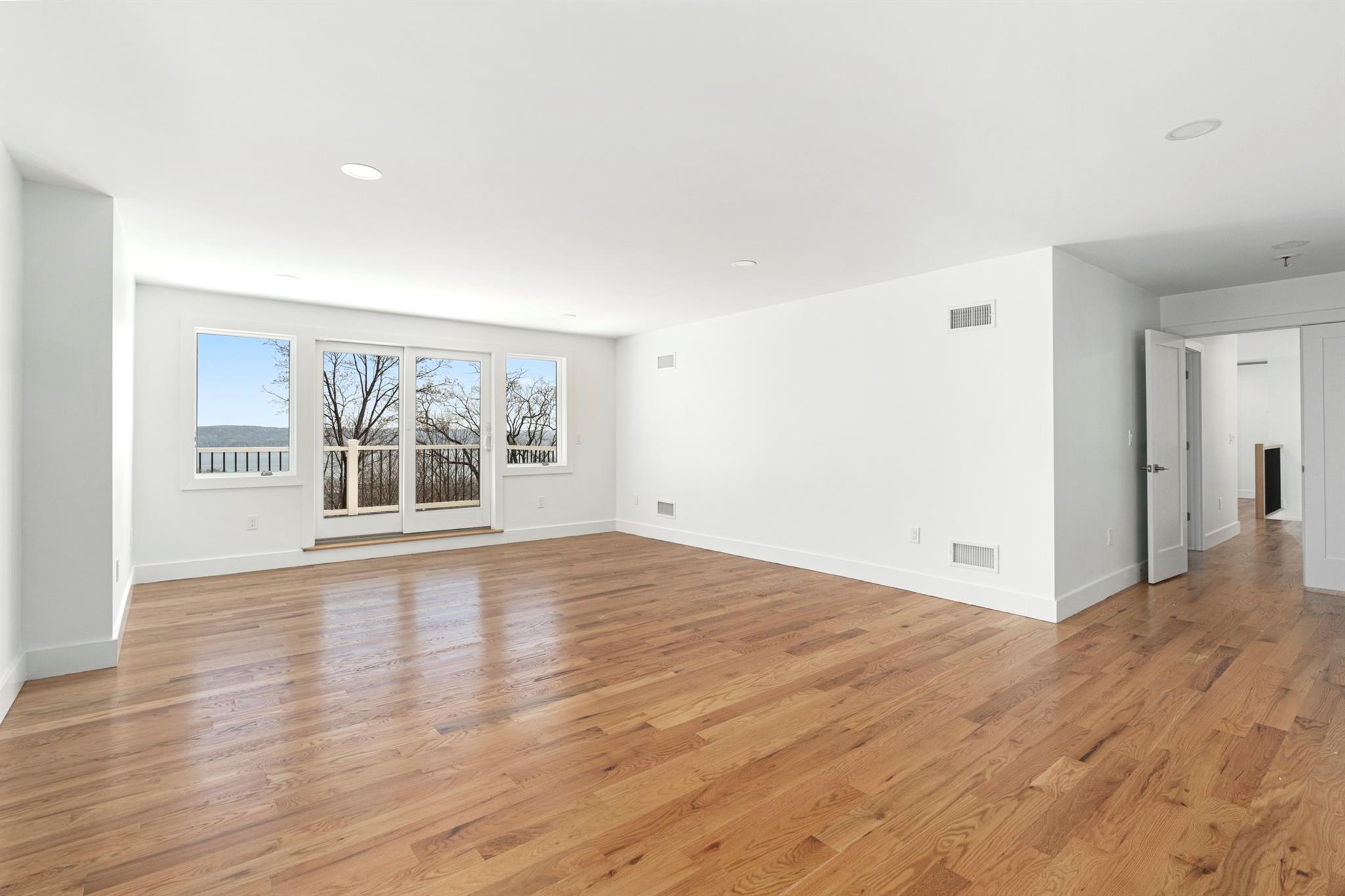 Single Family Tweed  Rockland County, NY 10960, MLS-H6269654-14