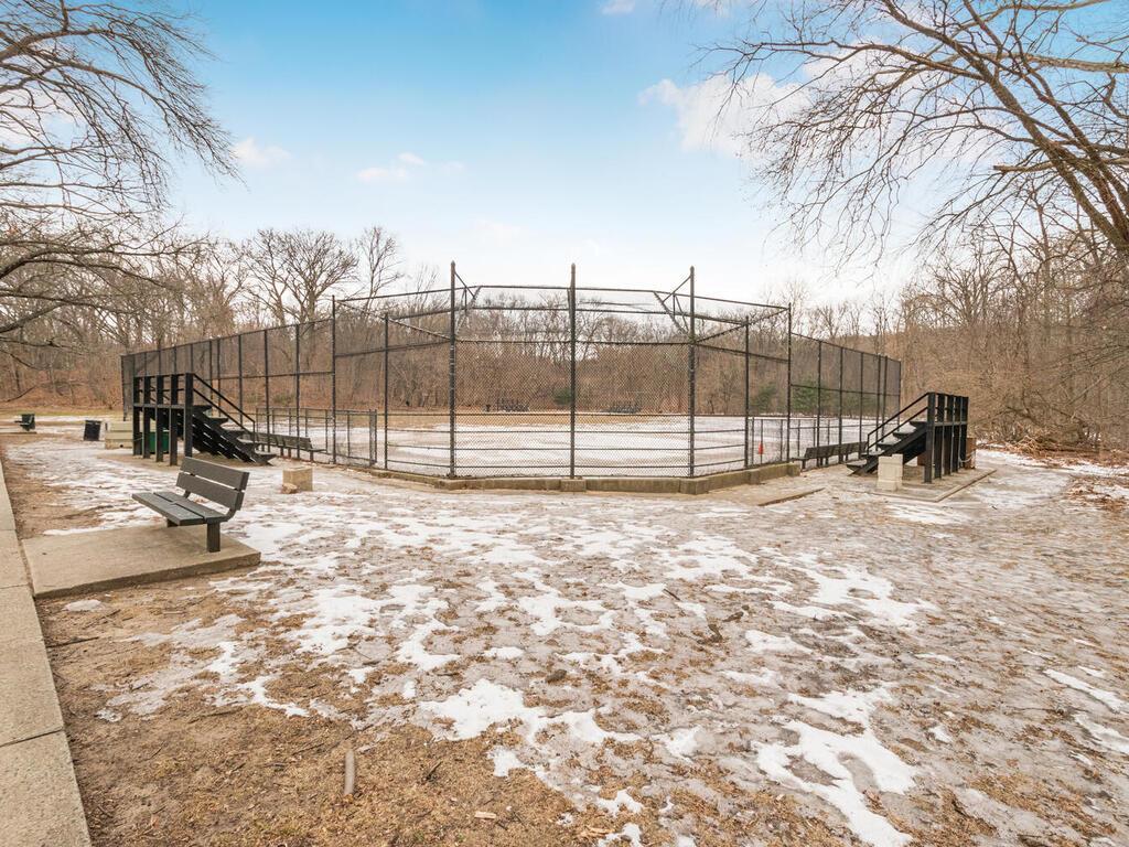 Coop Broadway  Bronx, NY 10471, MLS-H6270002-14
