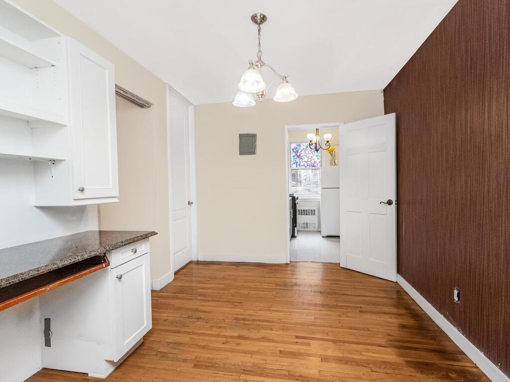 Coop Broadway  Bronx, NY 10471, MLS-H6270002-9