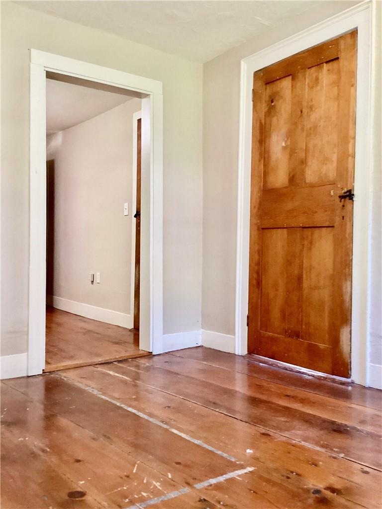 Single Family Hunns Lake  Dutchess County, NY 12581, MLS-H6280956-19