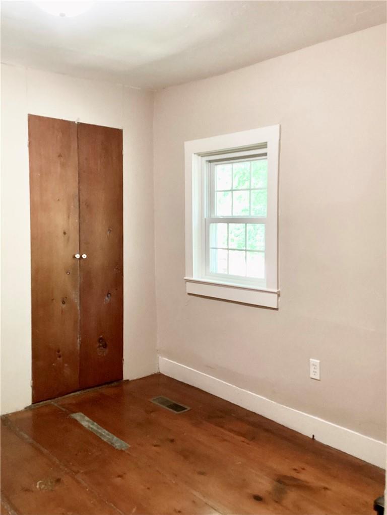 Single Family Hunns Lake  Dutchess County, NY 12581, MLS-H6280956-21
