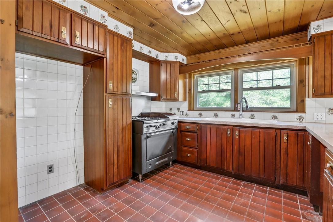 Single Family Spadola  Ulster County, NY 12566, MLS-H6284524-10