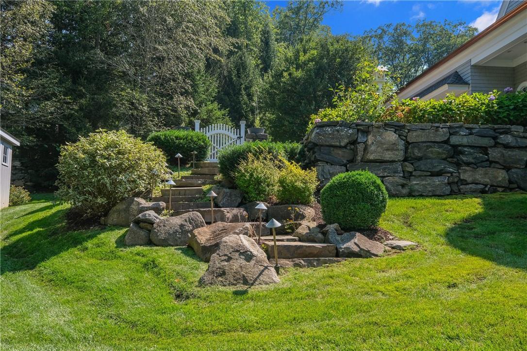 Single Family Rock Shelter  Westchester County, NY 10597, MLS-H6288266-32