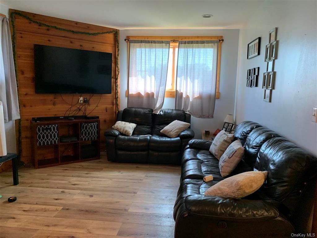 Single Family Goldrick  Ulster County, NY 12401, MLS-H6288445-15