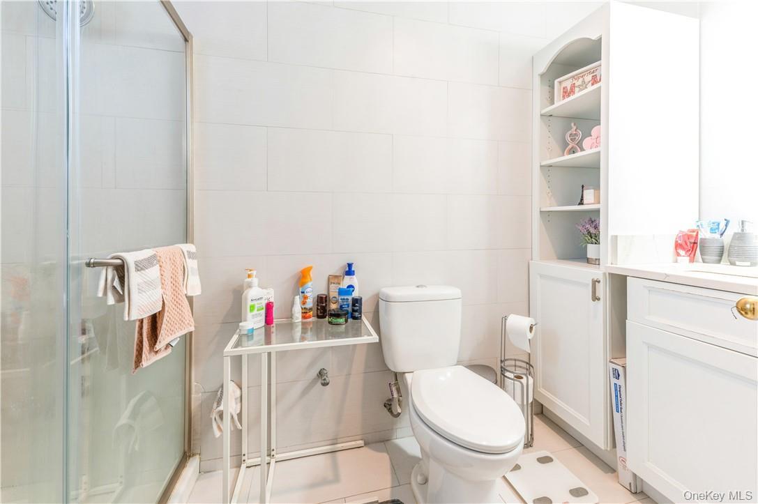 Coop Riverdale  Westchester County, NY 10705, MLS-H6290104-18