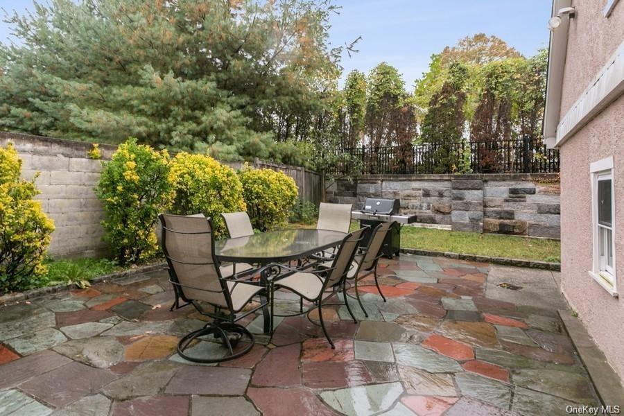 Single Family Parkway  Westchester County, NY 10708, MLS-H6298273-13