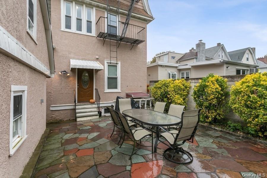 Single Family Parkway  Westchester County, NY 10708, MLS-H6298273-14