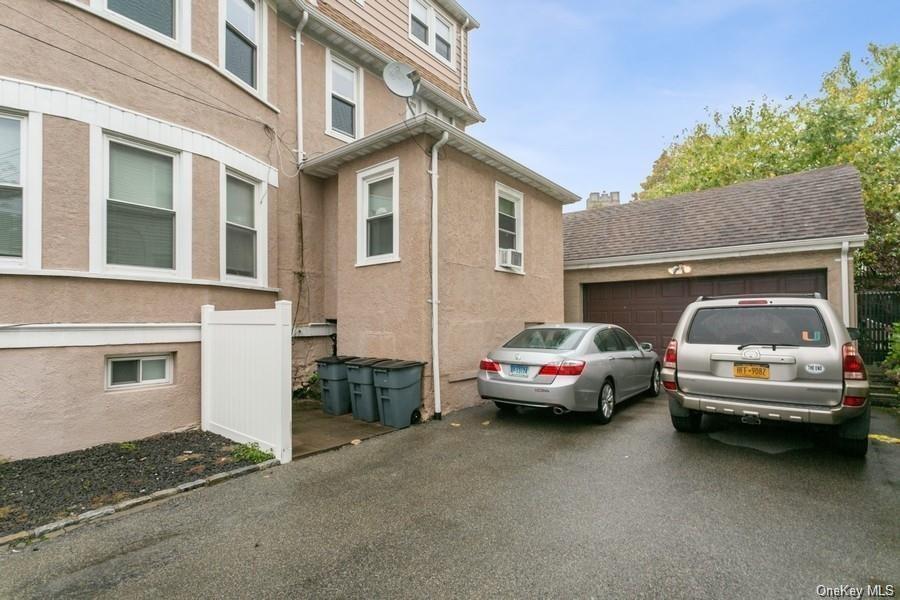 Single Family Parkway  Westchester County, NY 10708, MLS-H6298273-3