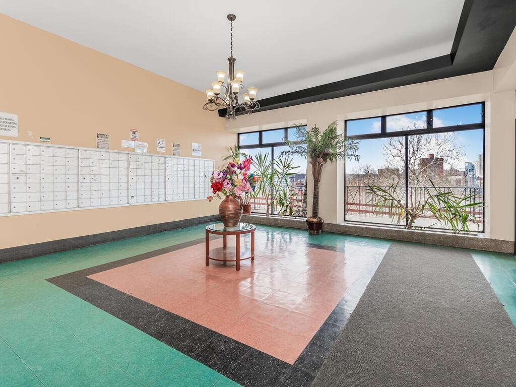 Coop Kingsbridge  Bronx, NY 10463, MLS-H6299073-18