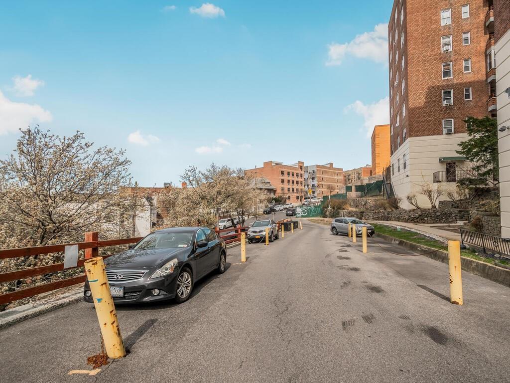 Coop Kingsbridge  Bronx, NY 10463, MLS-H6299073-20