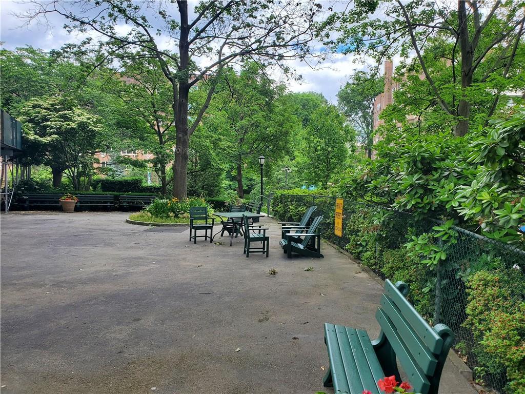 Coop Knolls  Bronx, NY 10463, MLS-H6304439-20