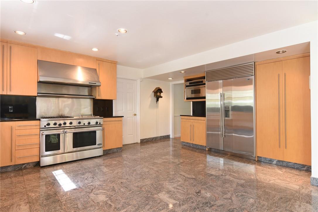 Single Family Oliphant  Westchester County, NY 10522, MLS-H6305130-12