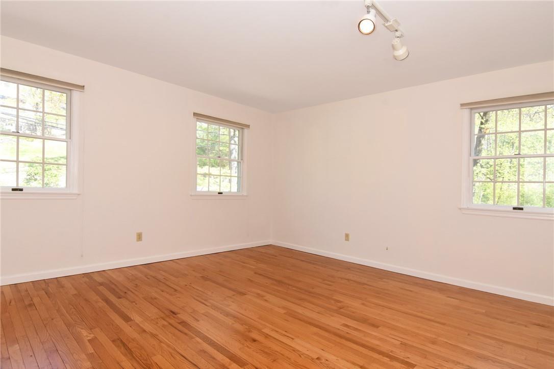 Single Family Oliphant  Westchester County, NY 10522, MLS-H6305130-19