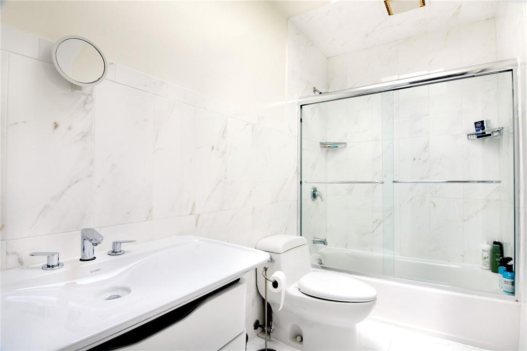 Single Family Oliphant  Westchester County, NY 10522, MLS-H6305130-21
