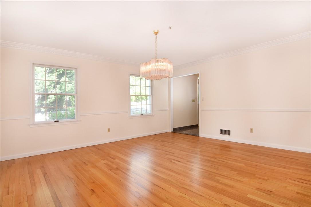 Single Family Oliphant  Westchester County, NY 10522, MLS-H6305130-5