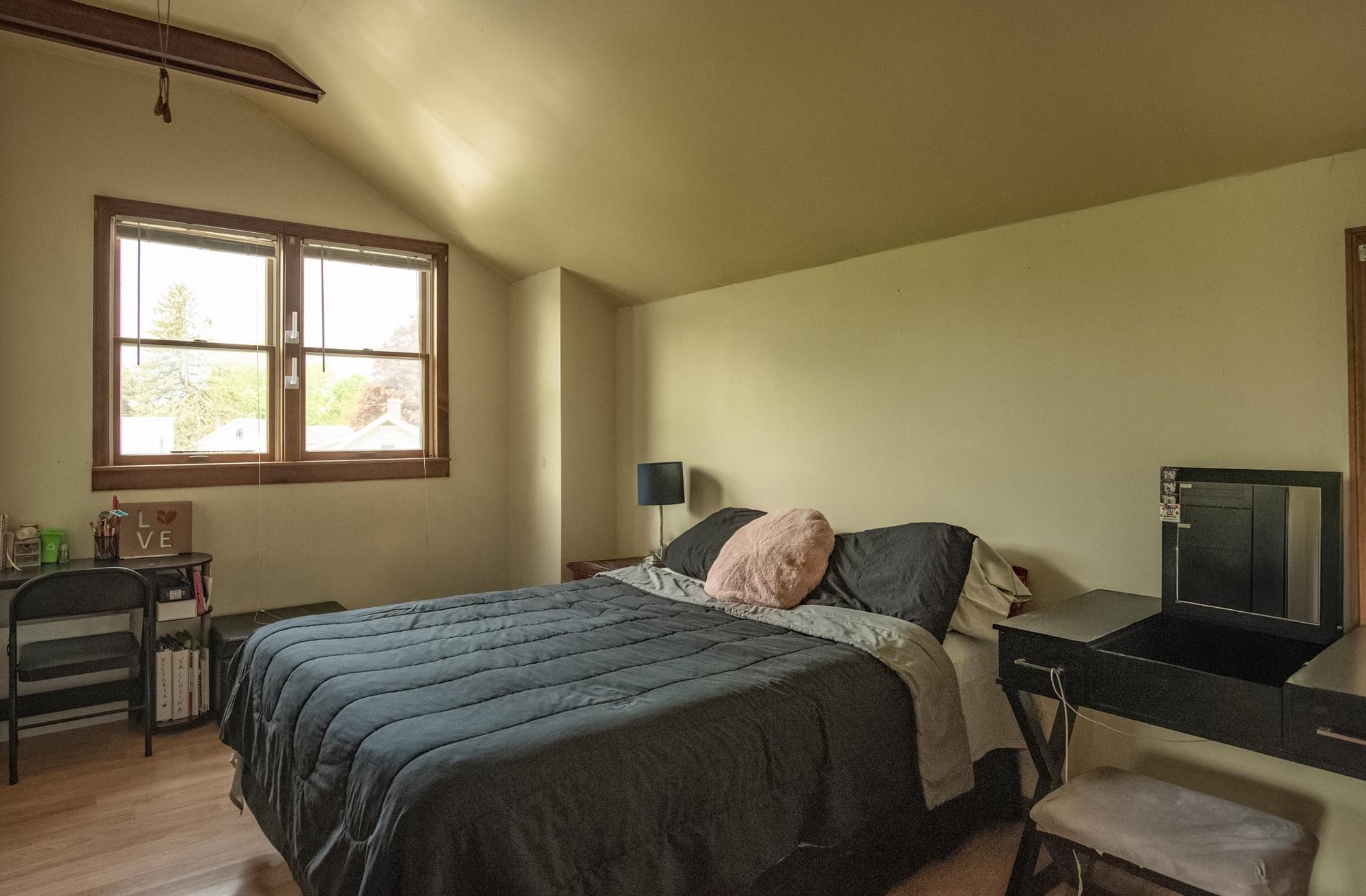 Single Family Ulster  Ulster County, NY 12477, MLS-H6305878-16