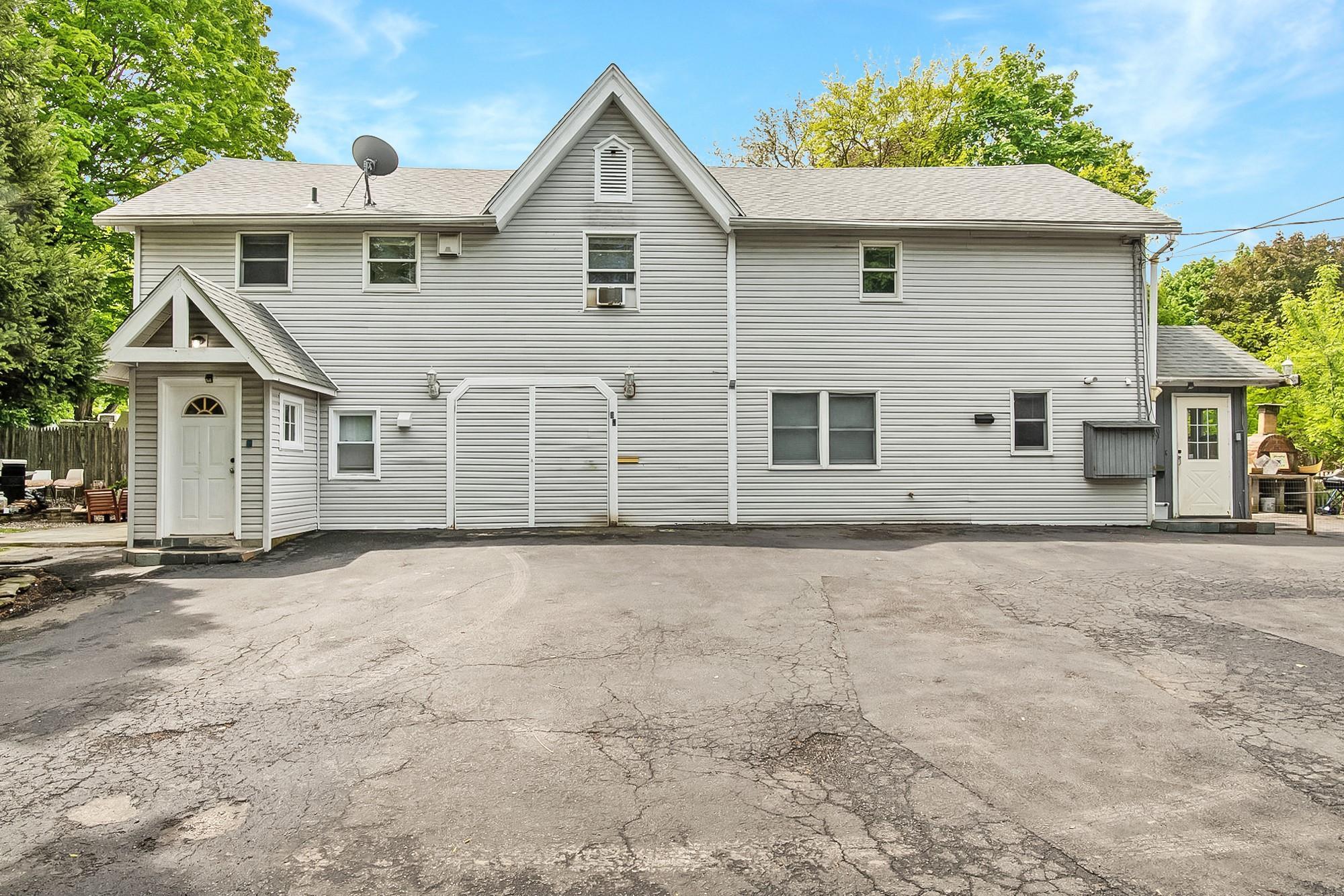 Single Family Ulster  Ulster County, NY 12477, MLS-H6305878-4