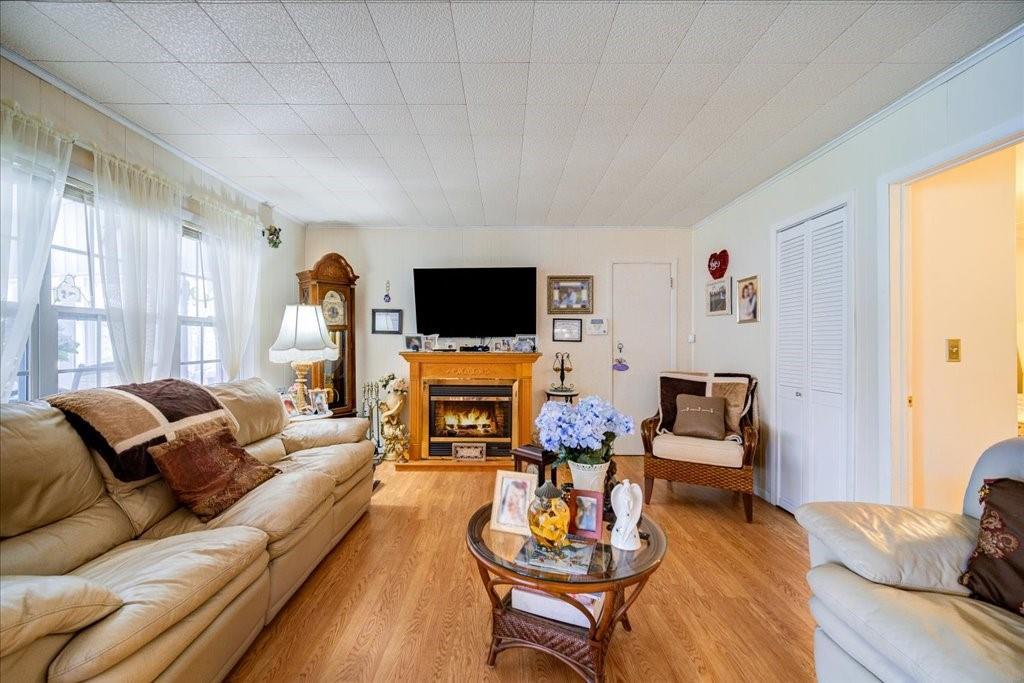 Single Family Beaver Lake  Sullivan County, NY 12758, MLS-H6306221-12