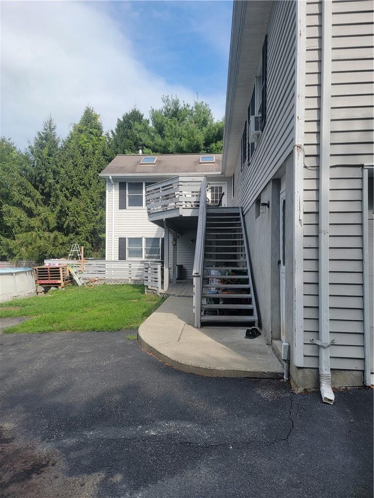 Single Family Riverdale  Dutchess County, NY 12594, MLS-H6306281-16