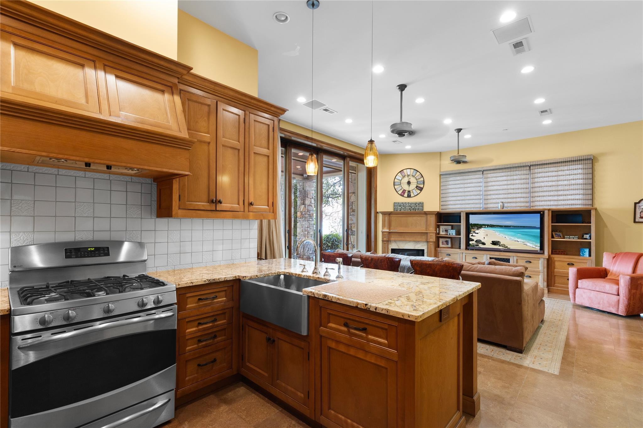 Single Family Livingston  Westchester County, NY 10522, MLS-H6306282-27