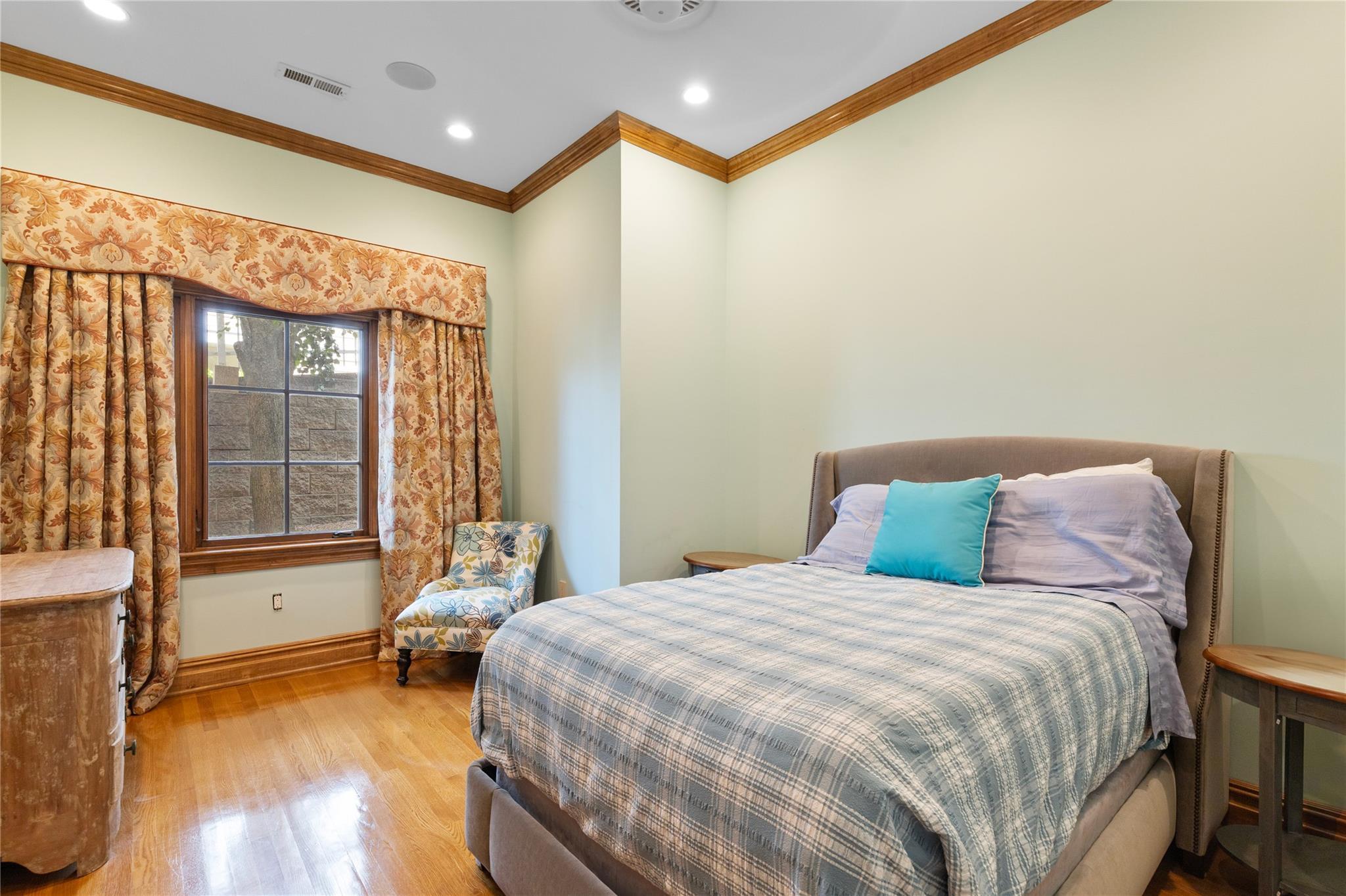 Single Family Livingston  Westchester County, NY 10522, MLS-H6306282-33