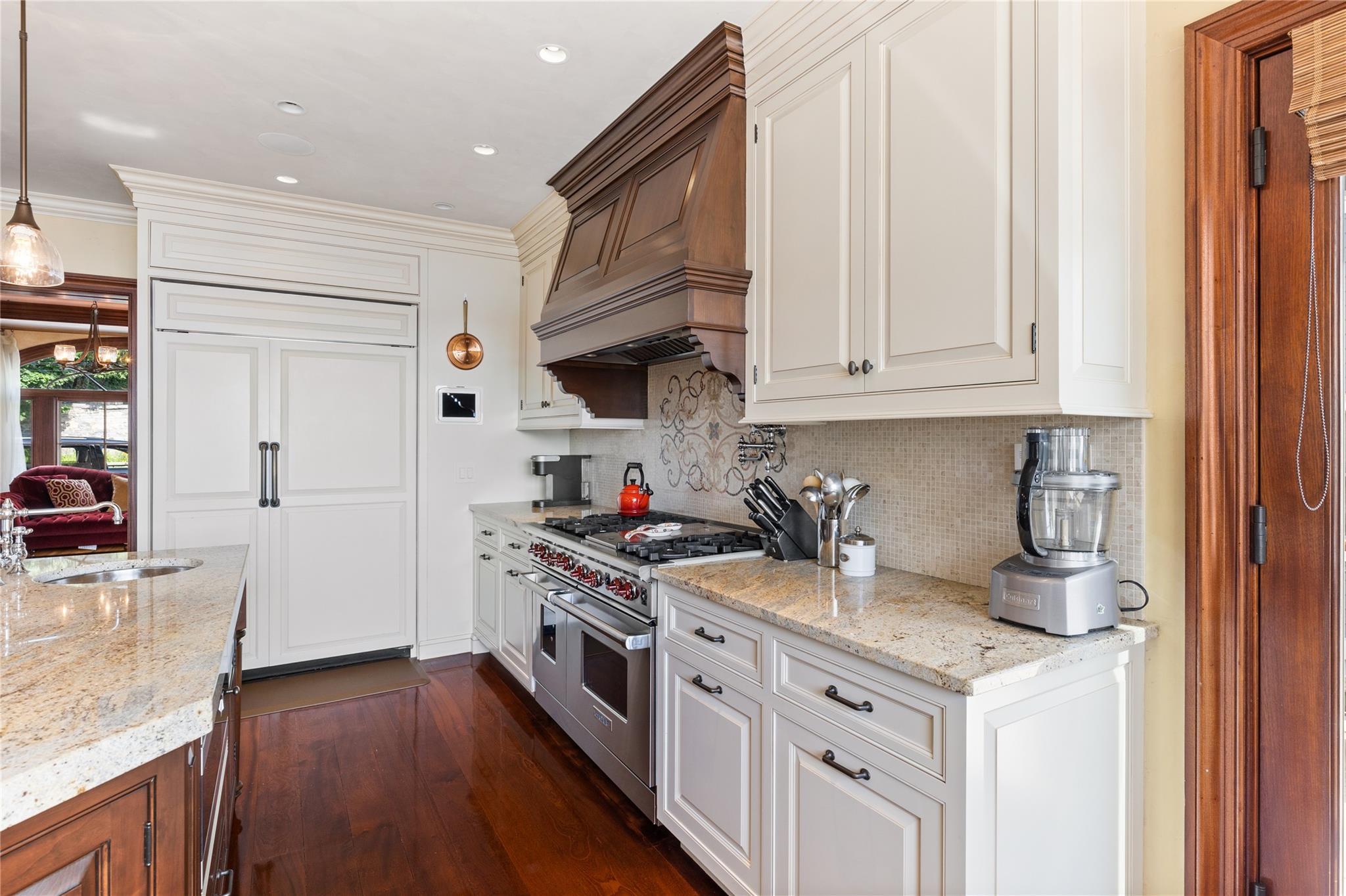 Single Family Livingston  Westchester County, NY 10522, MLS-H6306282-6