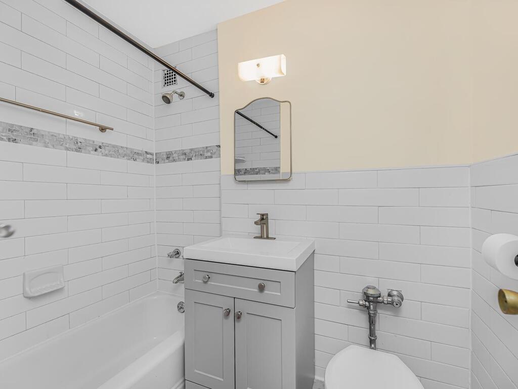 Coop Bronxwood  Bronx, NY 10469, MLS-H6307231-12