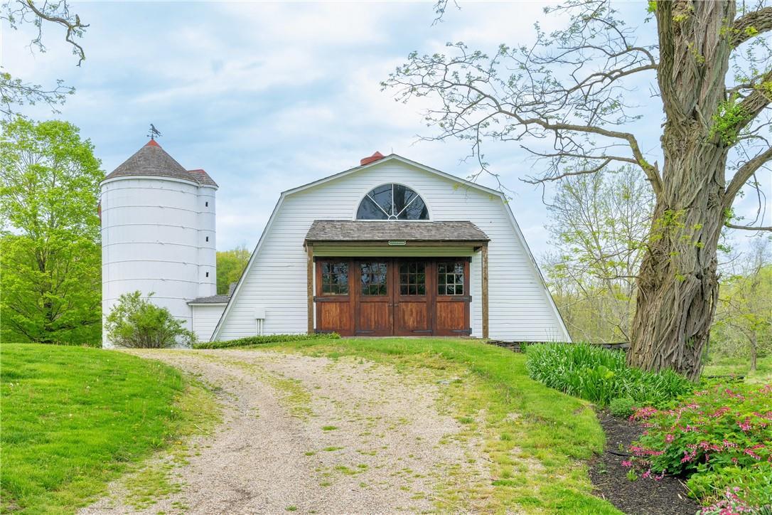 Single Family Tower Hill  Dutchess County, NY 12545, MLS-H6309612-23