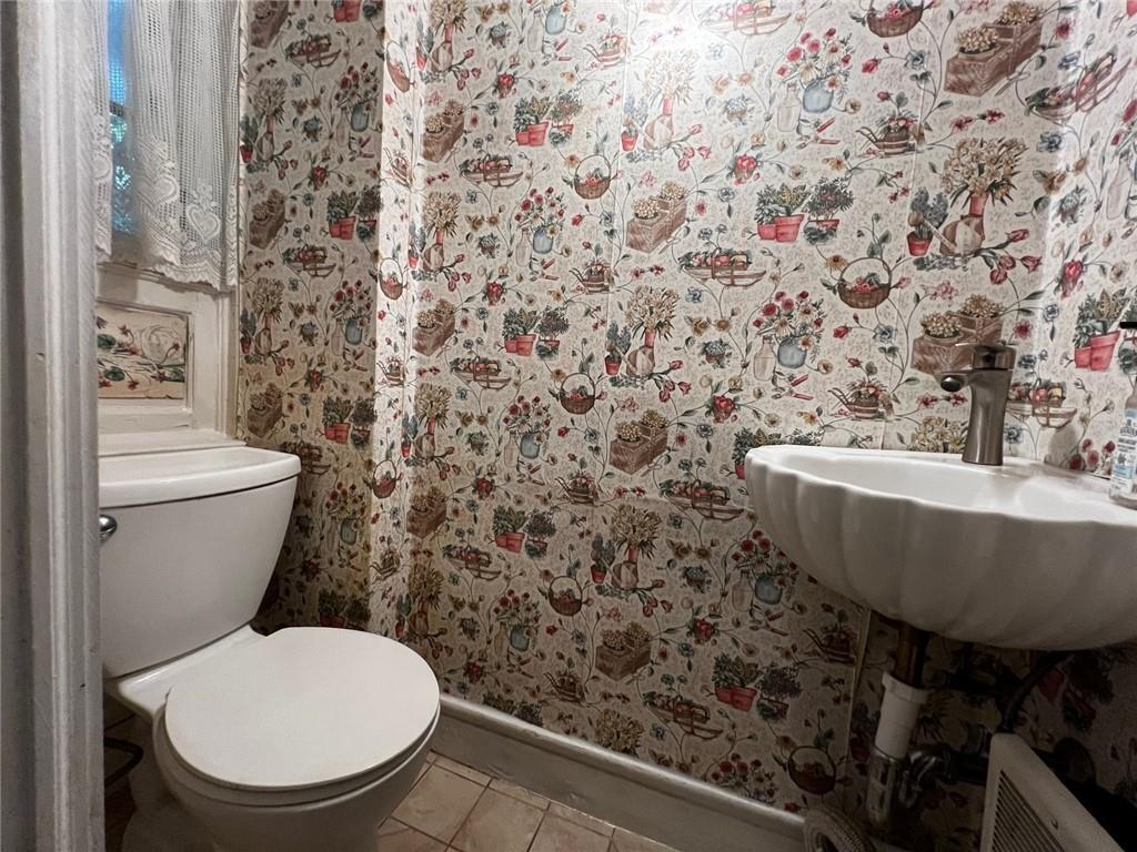 Single Family Ryder  Westchester County, NY 10562, MLS-H6310111-12